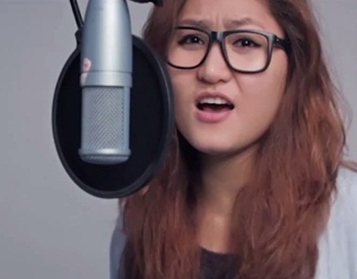 Clip co gai the hien ban mashup ‘Thu cuoi’ la lam hinh anh