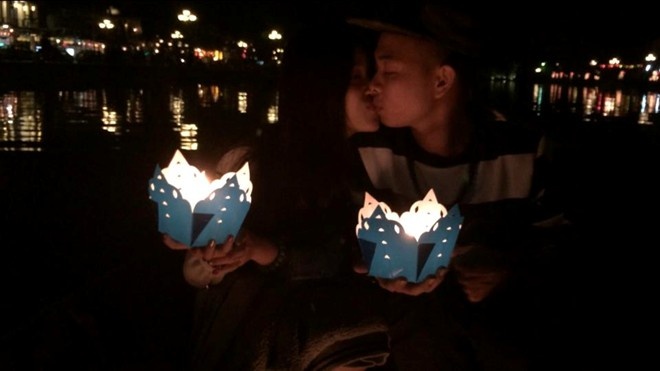 Valentine hạnh phúc.