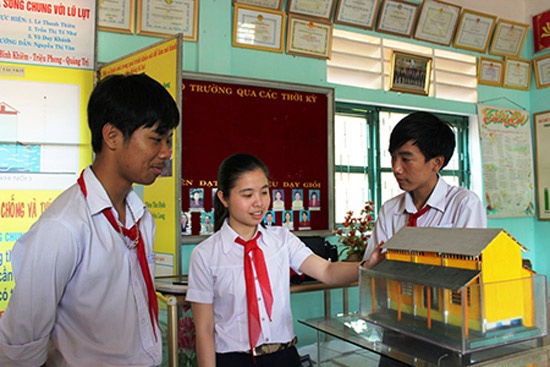 Nhà chống bão lũ.