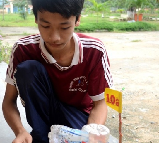 Phát minh máy hút rác.