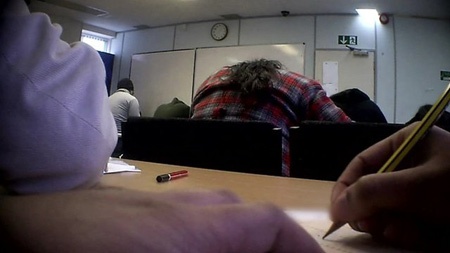 Phong su vach tran gian lan thi TOEIC hinh anh