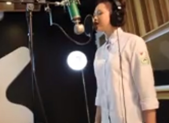 Clip Mo Naive hat moc 'Bang khuang' hinh anh