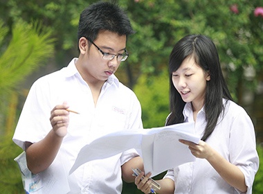 Khoang 7.000 hoc sinh Ha Noi dang ky thi mon Lich su hinh anh