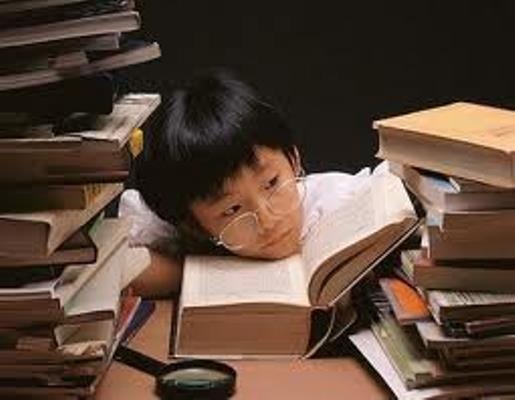 Clip chang trai luoi hoc phien ban ‘Minh yeu nhau di’ hinh anh