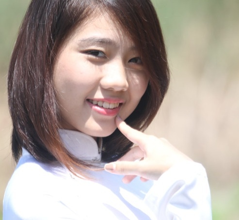 Missteeen Thu Trang tốt nghiệp THPT năm 2013 với 39,5 điểm. Trong đó môn Toán của Trang đạt điểm 9.