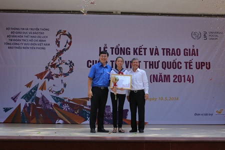 Buc thu thuc tinh nguoi me dau kho vi chong ngoai tinh hinh anh