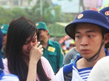 Bai van cam dong gui ba o Truong Sa hinh anh