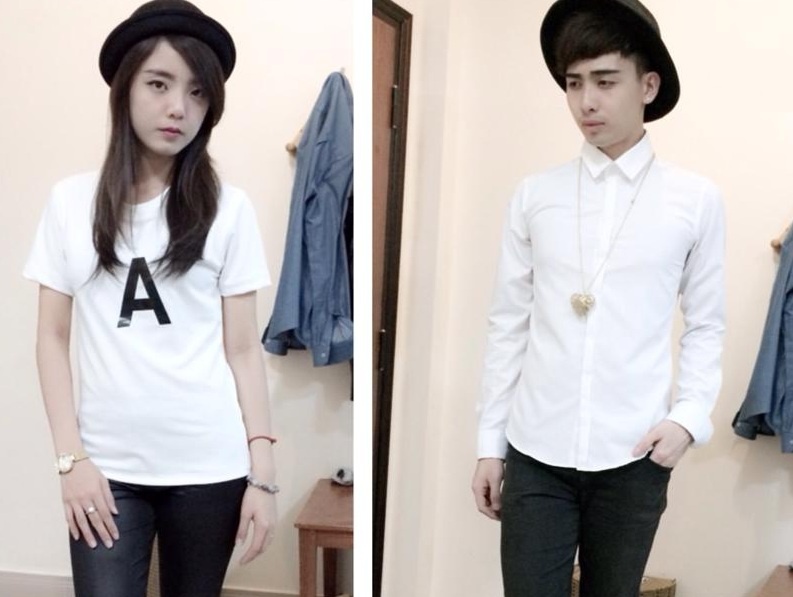 Cả hai mặc trang phục đơn giản khi đi chợ đêm tại Đà Lạt.