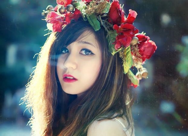 An Japan cũng là cô gái Hà thành được nhiều người biết đến đất Hà thành. Trong thời gian ngồi trên ghế nhà trường, cô gây ấn tượng với khả năng ca hát của mình.