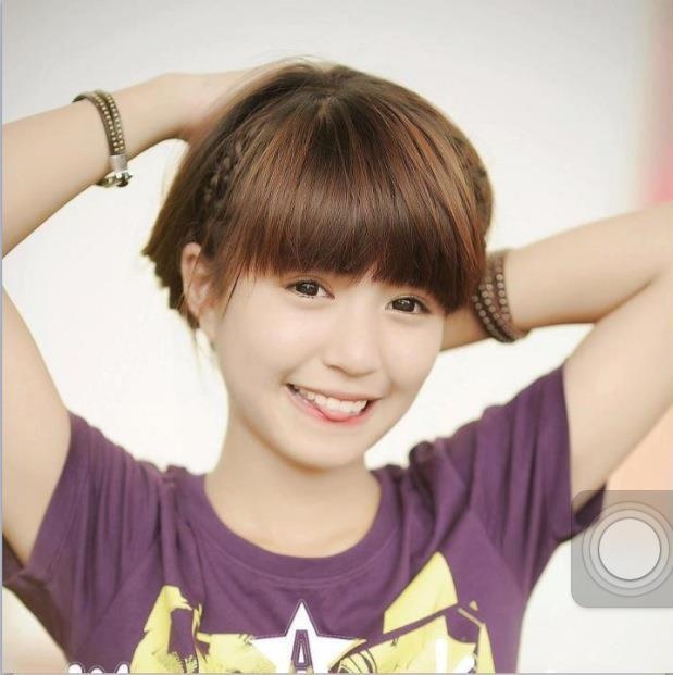 Mẫn Tiên là 1 trong 3 cô gái dễ thương nổi đình nổi đám trong bộ 3 cùng Quỳnh Anh Shyn và An Japan. Trong kỳ thi tuyển sinh năm nay, Mẫn Tiên thi trường ĐH Kinh tế Quốc dân và ĐH Thăng long (Hà Nội).