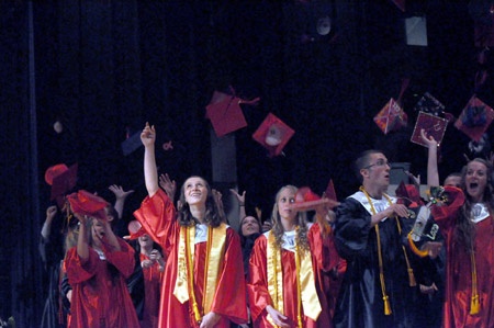 Xem diem dai hoc, du doan muc luong tuong lai hinh anh