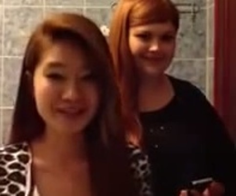 Co gai Hungari cover ‘Nam lay tay anh’ giong phien ban goc hinh anh