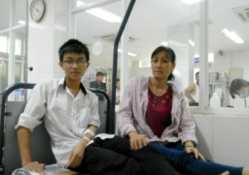 Tú và mẹ tại Bệnh viện 198.