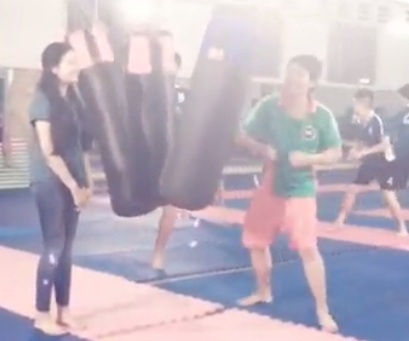 Hình ảnh cắt từ clip.