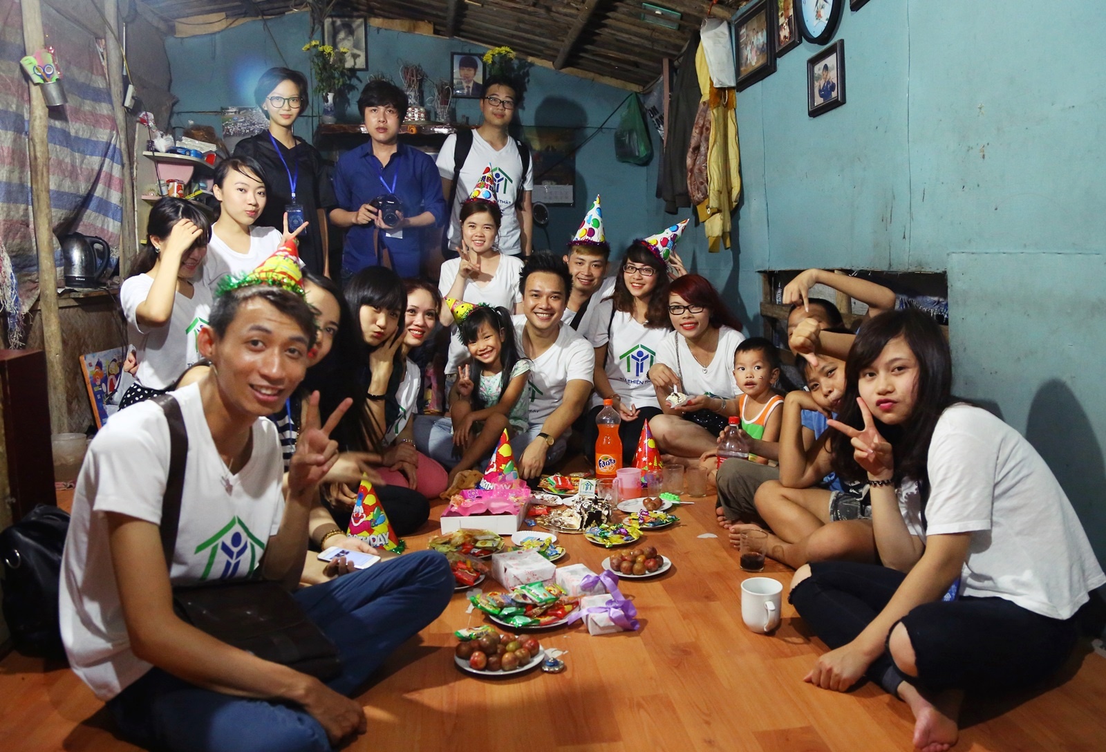 CLB Tự thiện thật mong muốn các em kém may mắn sẽ nhận được niềm vui và hạnh phúc vào ngày sinh nhật của mình.