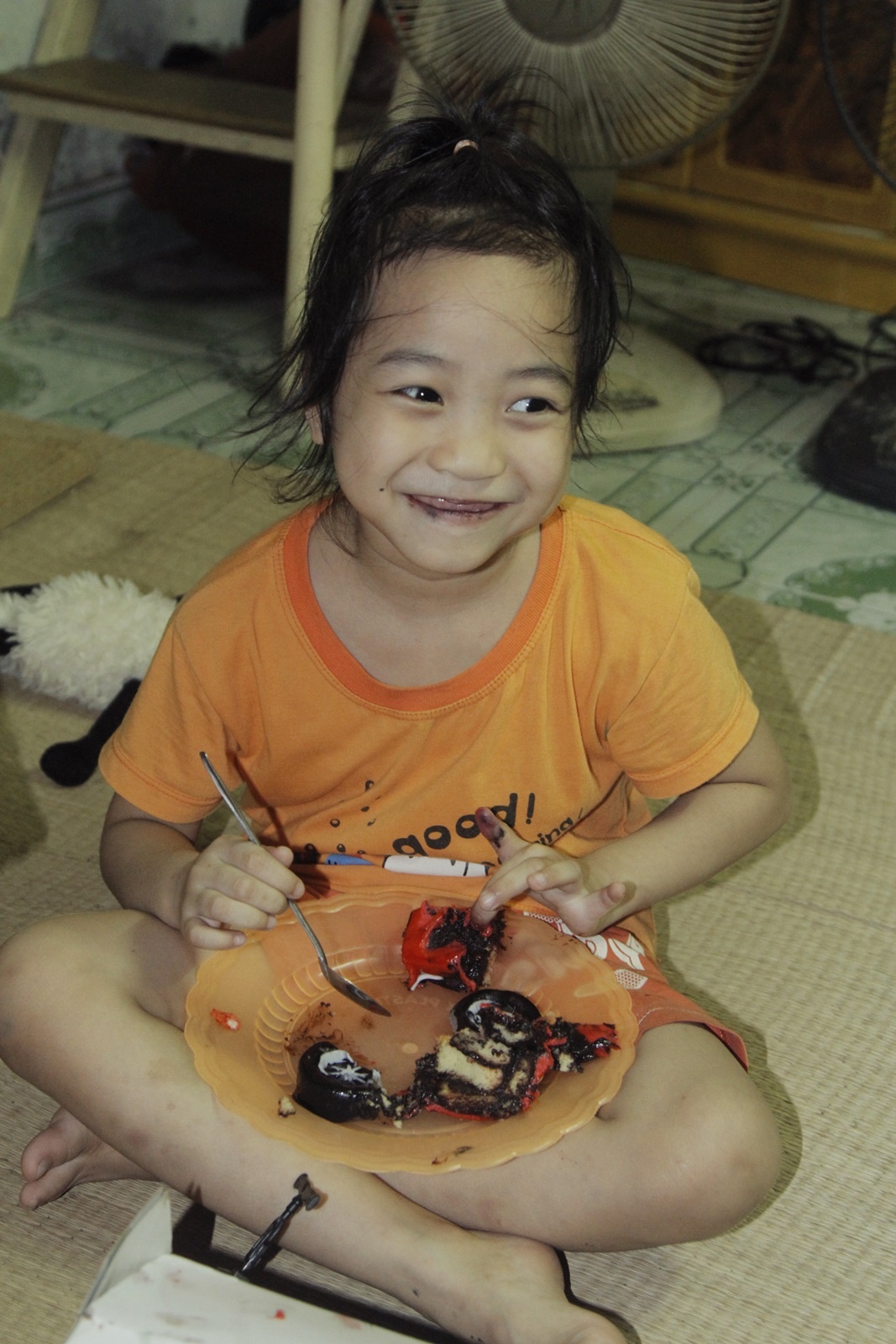 “Đối với những em nhỏ sống trong những gia đình khá giả thì chiếc bánh sinh nhật vẫn luôn là phần quà không thể thiếu. Vậy không biết các em bé sống trong những gia đình khó khăn và chưa lần nào được tặng 1 chiếc bánh sinh nhật thì sẽ khao khát thế nào” – câu hỏi đặt ra giúp Thành Trung thực hiện ý tưởng này.