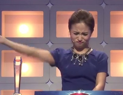 Clip bieu cam hai huoc cua MC Van Hugo trong 'Chinh phuc' hinh anh