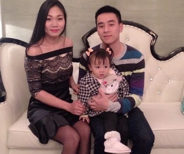 Tổ ấm nhỏ của ba Dũng, mẹ Tú và bé Kem.