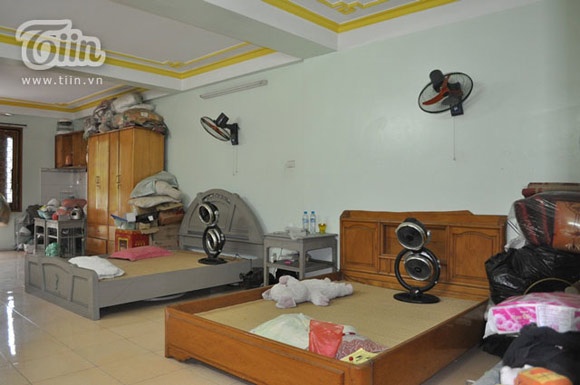 Căn phòng tầng 4 rộng rãi dành riêng cho sĩ tử.