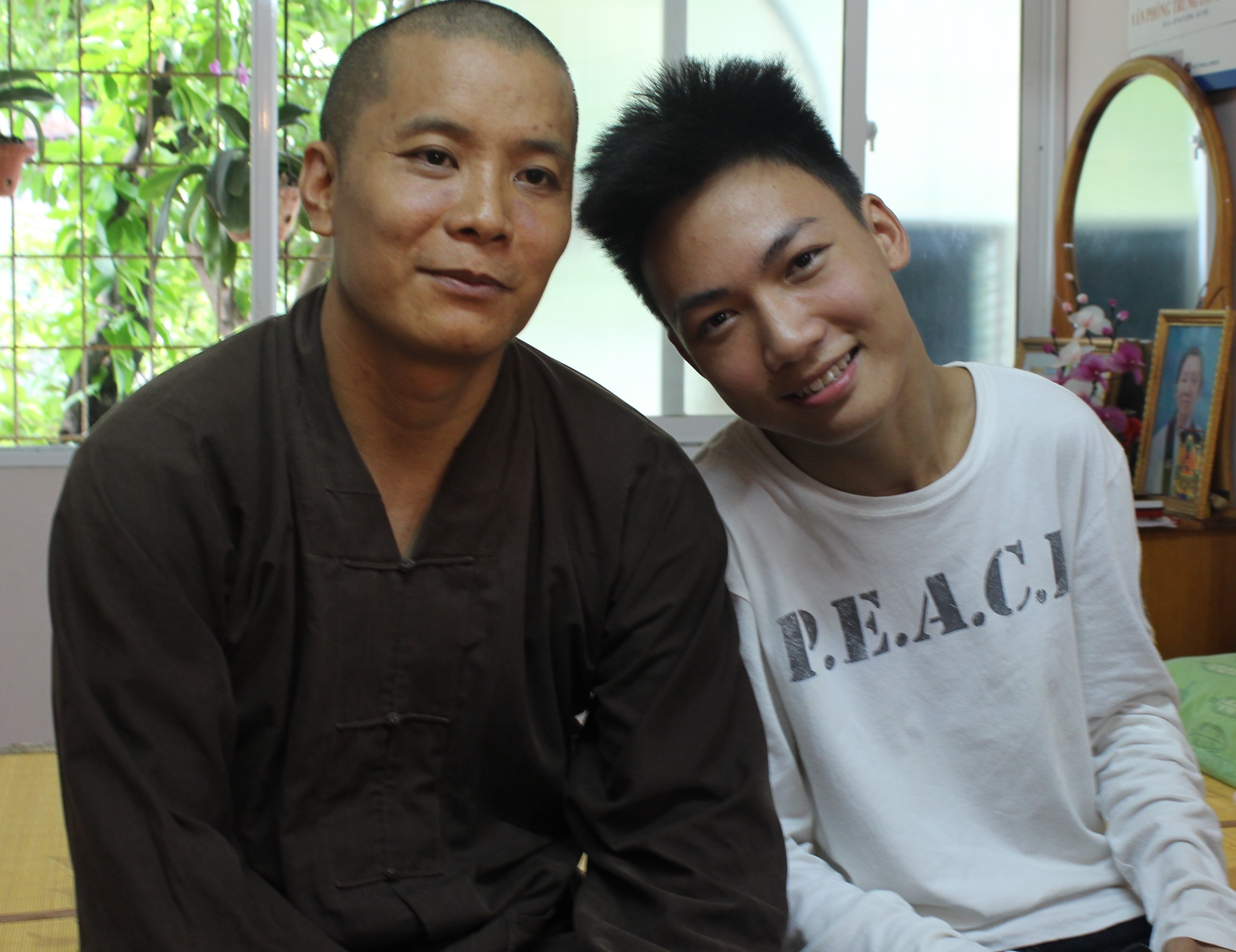 Sư thầy là người đích thân đưa Dương đi thi đại học.