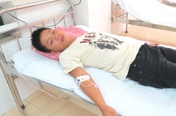 Thí sinh phải nhập viện do suy nhược cơ thể.