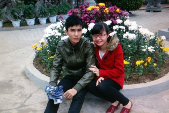 Quang Hải và bạn gái.