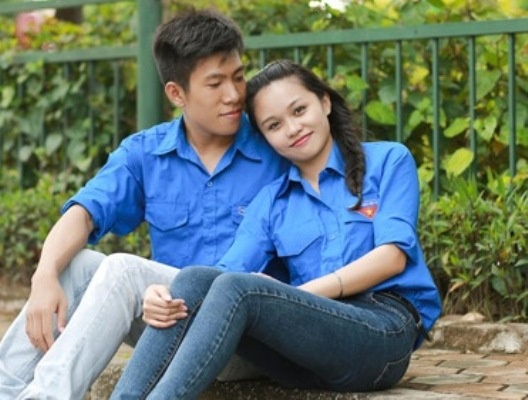 Chuyen tinh ghet cua nao troi trao cua ay hinh anh