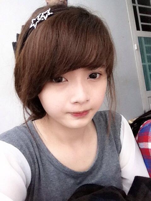 Cô gái bị cướp.