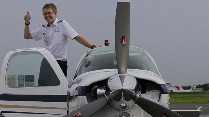 9X va chuyen bay tu lai vong quanh the gioi hinh anh