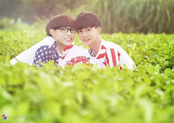 Tinh yeu 2 nam cua cap doi dong tinh 9X hinh anh