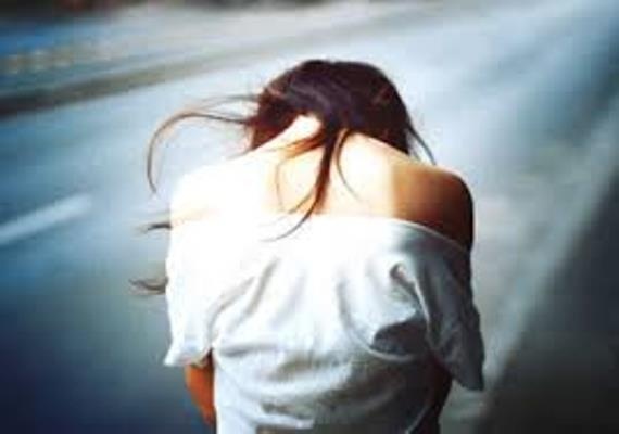 Co sinh vien va noi dau hai lan vut bo con hinh anh