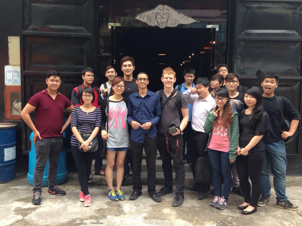 Ảnh ngoại khóa trong lớp tiếng Anh.