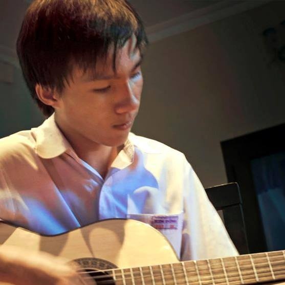Ngoài hội họa, Tuấn Bảo còn có năng khiếu về âm nhạc.