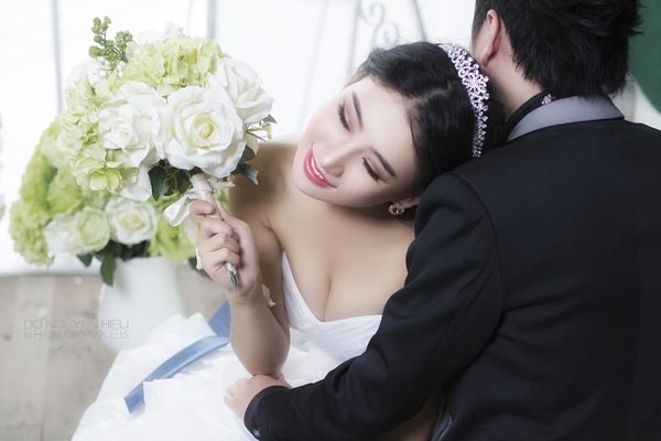 Ảnh cưới lãng mạn của Oxy và Bằng Cường.