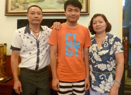 Chuyen it biet ve thu khoa DH Khoa hoc Tu nhien hinh anh