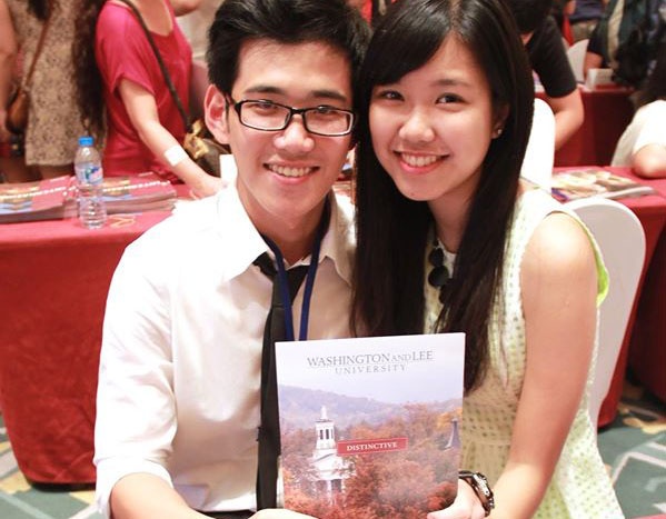 Khánh Linh cùng bạn trai, cũng là du học sinh.