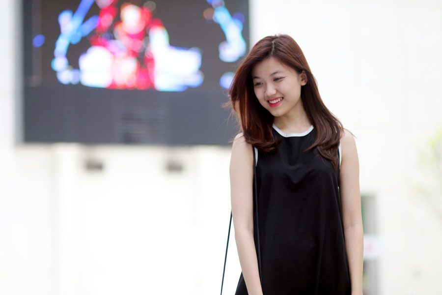 Cô tranh thủ thăm quan Thủ đô – nơi sẽ gắn bó trong suốt thời gian sắp tới.