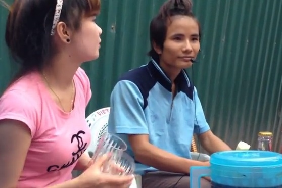 Clip Chip Duong Pho hat 'Em di xem hoi trang ram' hinh anh