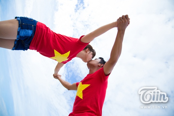 Cặp đôi vừa kỷ niệm 3.000 ngày yêu nhau.