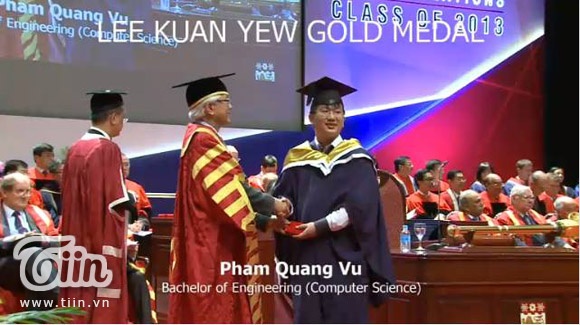 Phạm Quang Vũ tốt nghiệp thủ khoa ngành Máy tính tại trường ĐH Nanyang (Singapo).
