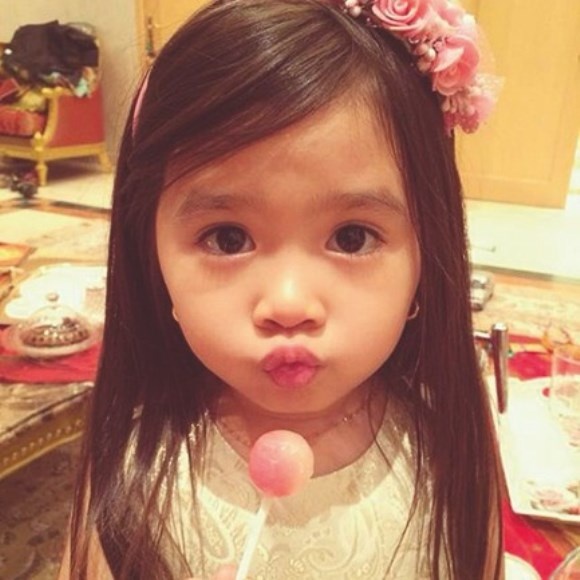 Hình ảnh đáng yêu của cô bé.