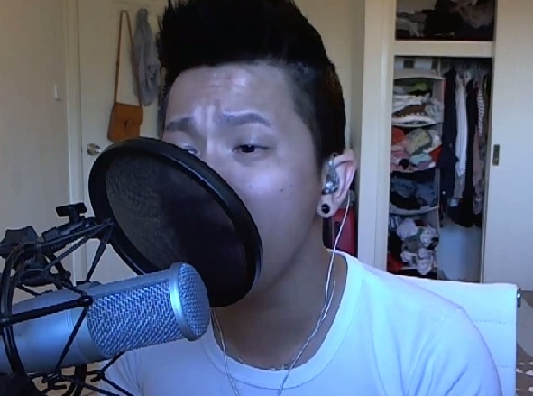 Clip Tu Thanh Vinh cover 'Bon chu lam' hinh anh