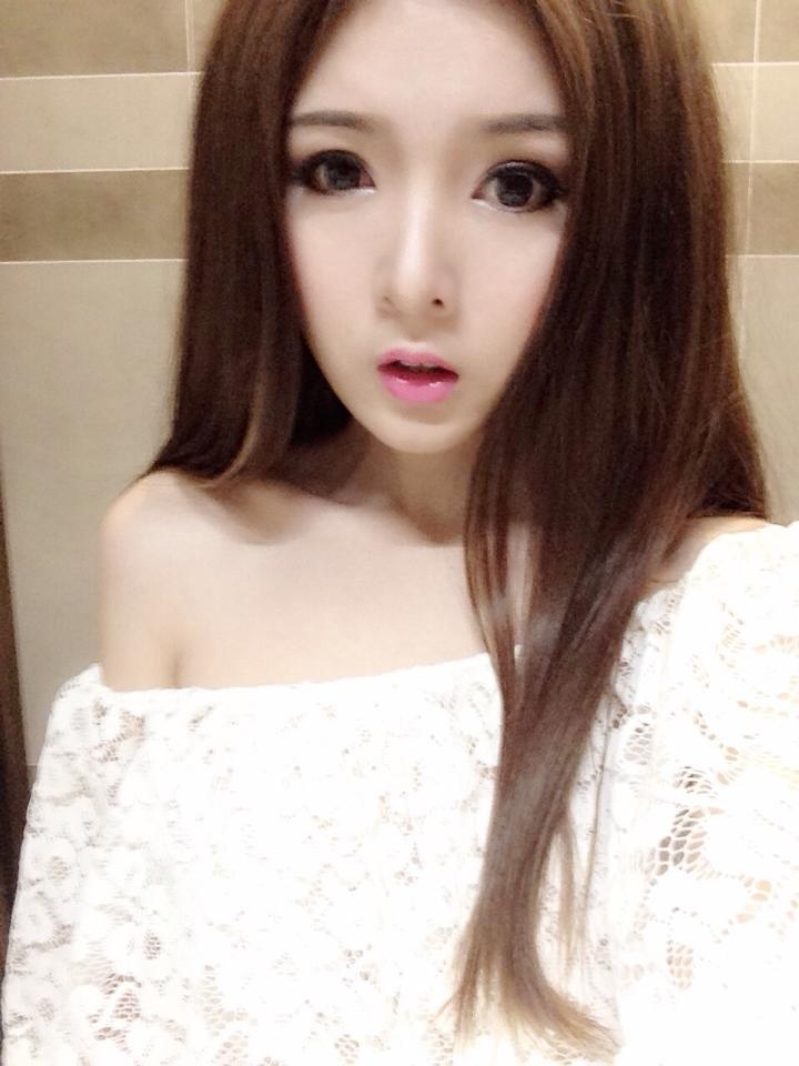 Hình ảnh hot girl Lilly Luta.