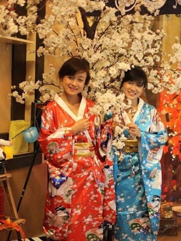 Nguyễn Minh Hiền - bà chủ của chuỗi cửa hàng sushi. (Ảnh: Tiền phong).