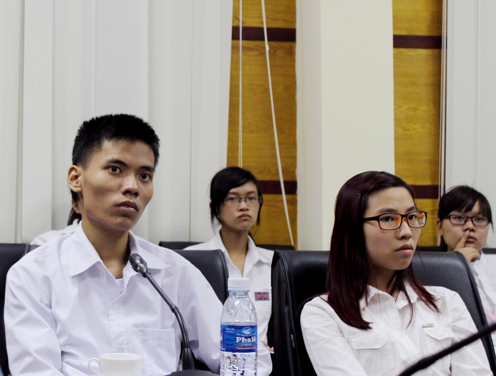 Thu khoa kep tat bat kiem tien khi len dai hoc hinh anh