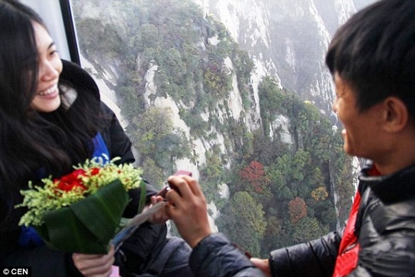 Man cau hon cua chang trai bi vo ke hoach vao phut chot hinh anh