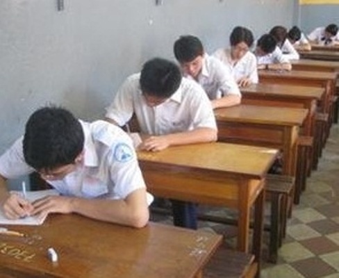Ti le tot nghiep thap cung khong thi lan 2 hinh anh