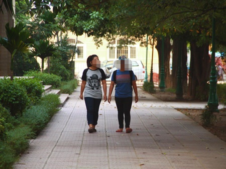 Học sinh mặc quần Jeans.