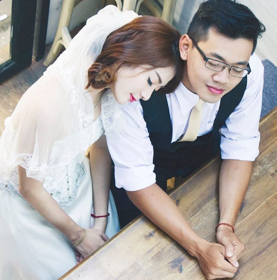 Hot girl nhom hai BB&BG bat ngo ket hon hinh anh
