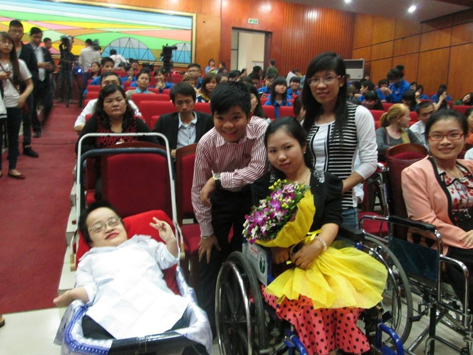 Cô gái xương thủy tinh Nguyễn Thị Thu Hương. Ảnh: Thuongthuong.